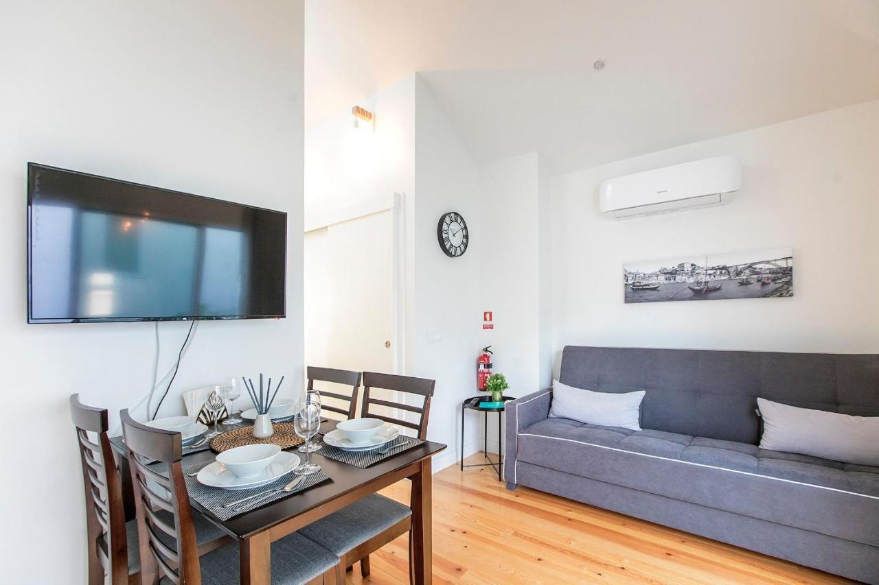 Lovelystay - Cozy 1Br In Santa Catarina W/ Balcony OOporto Exteriör bild